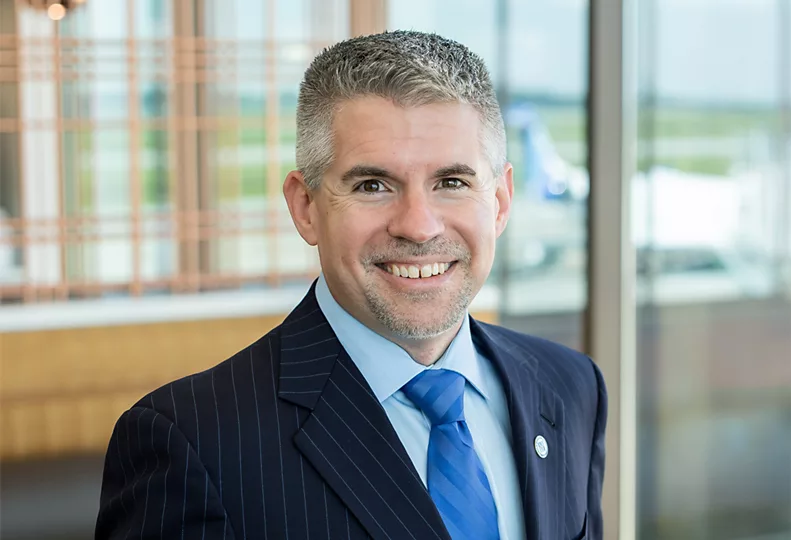 Davidharingheadshot web