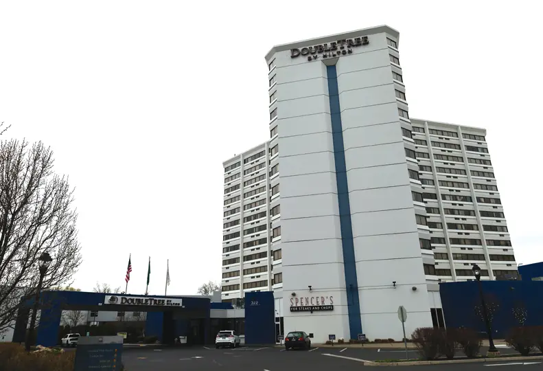 DoubleTree-(10)_web.jpg