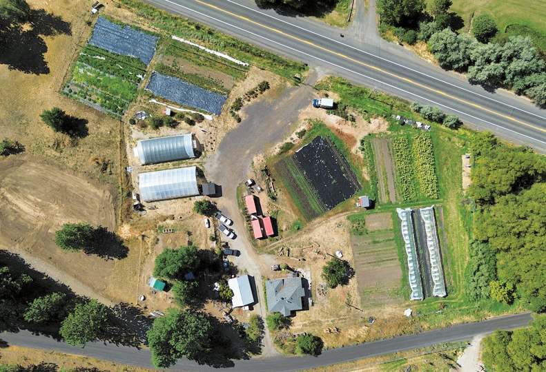 Aerial-Drone-2024-(3)-Vets-on-the-Farm_web.jpg