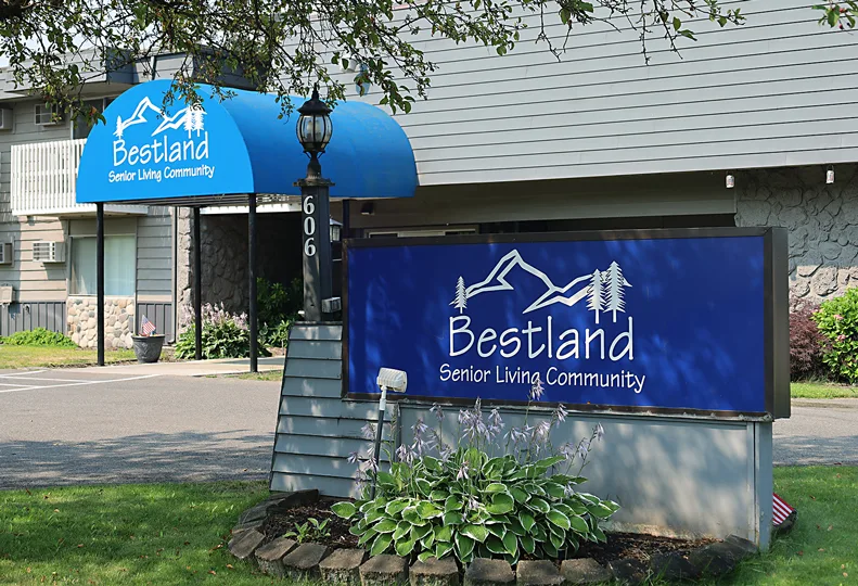 Bestland (1) web